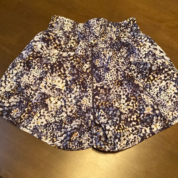 Lululemon🍋Track That Short 5" - Picture 4 of 7